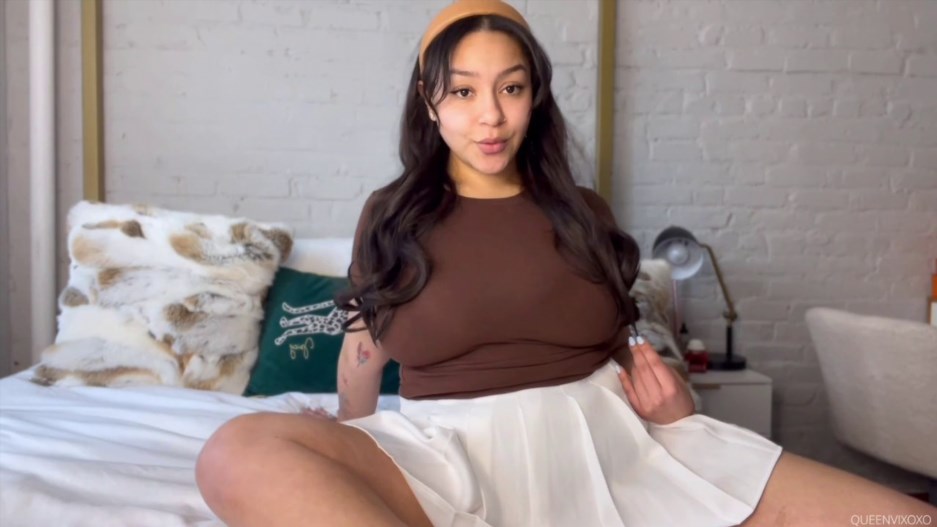 Queenvixoxo – Poor People Problems
